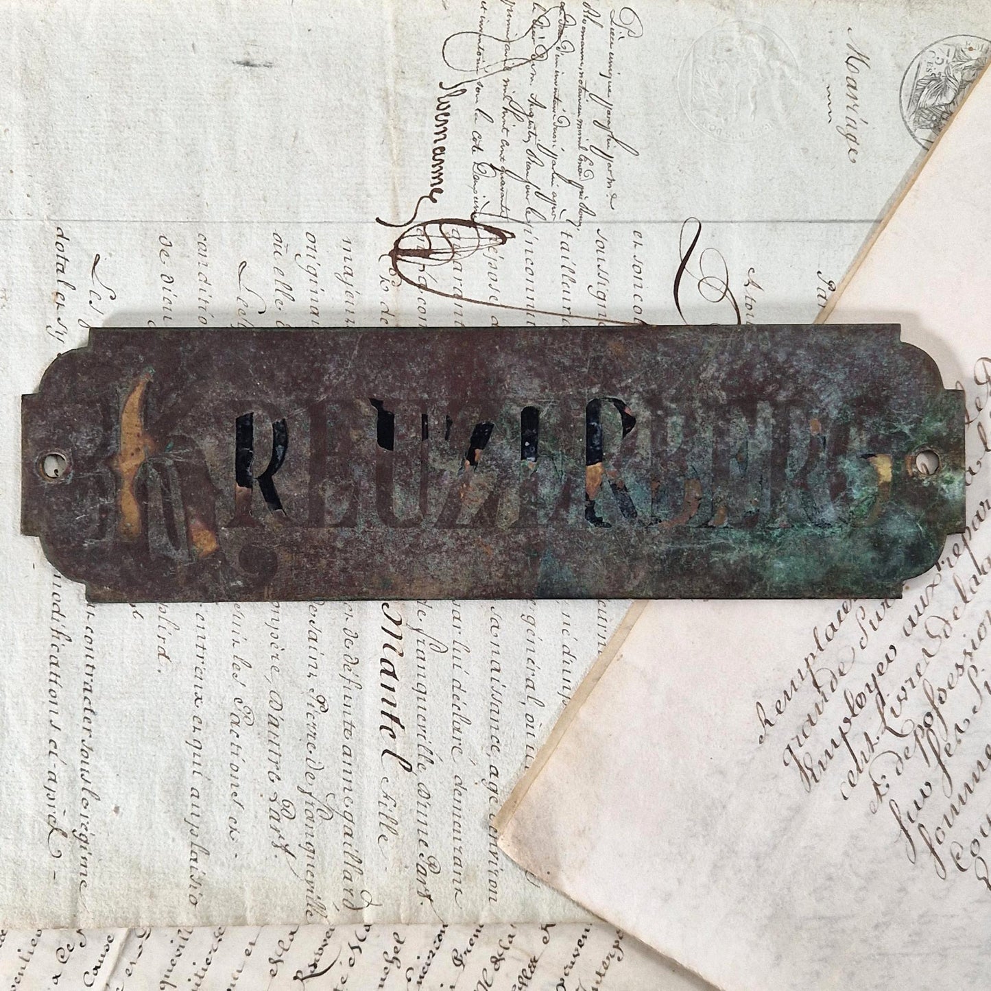 Superbe plaque ancienne en laiton peint « Cognac »