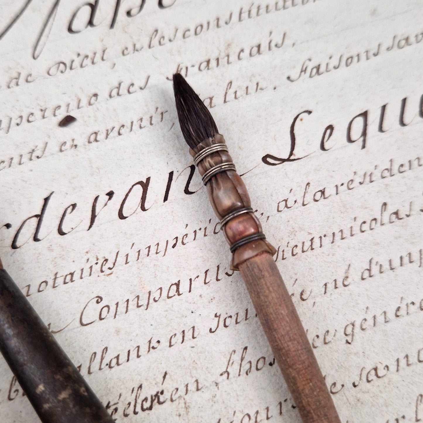 Lot de 5 anciens pinceaux d’artiste peintre