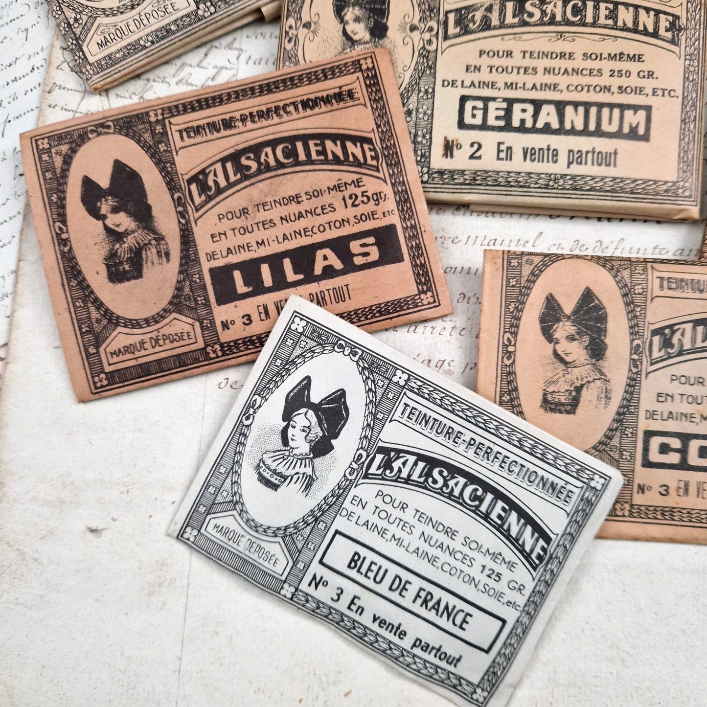 Lot de 8 sachets de teinture différentes "L’Alsacienne"