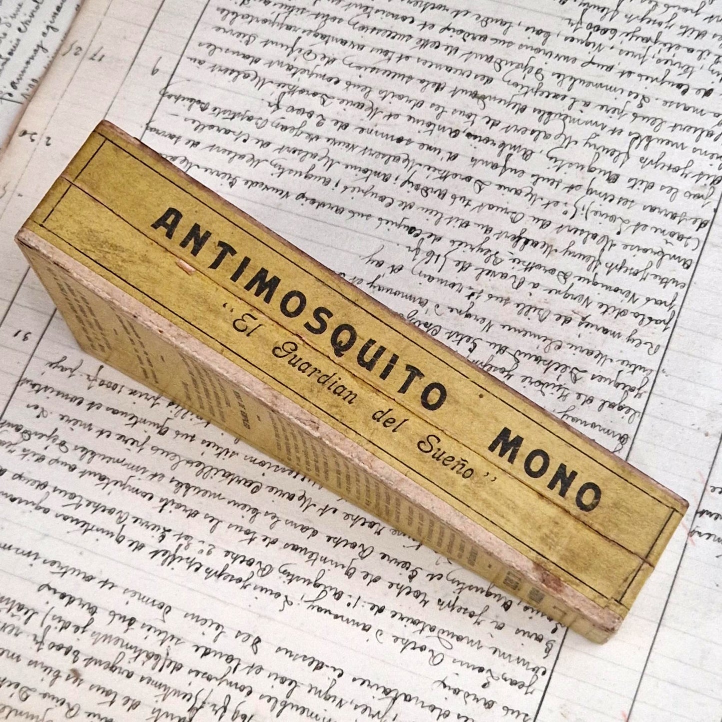 QUÉRY Mosquito Repellent Box "Guardian Angel of Sleep"