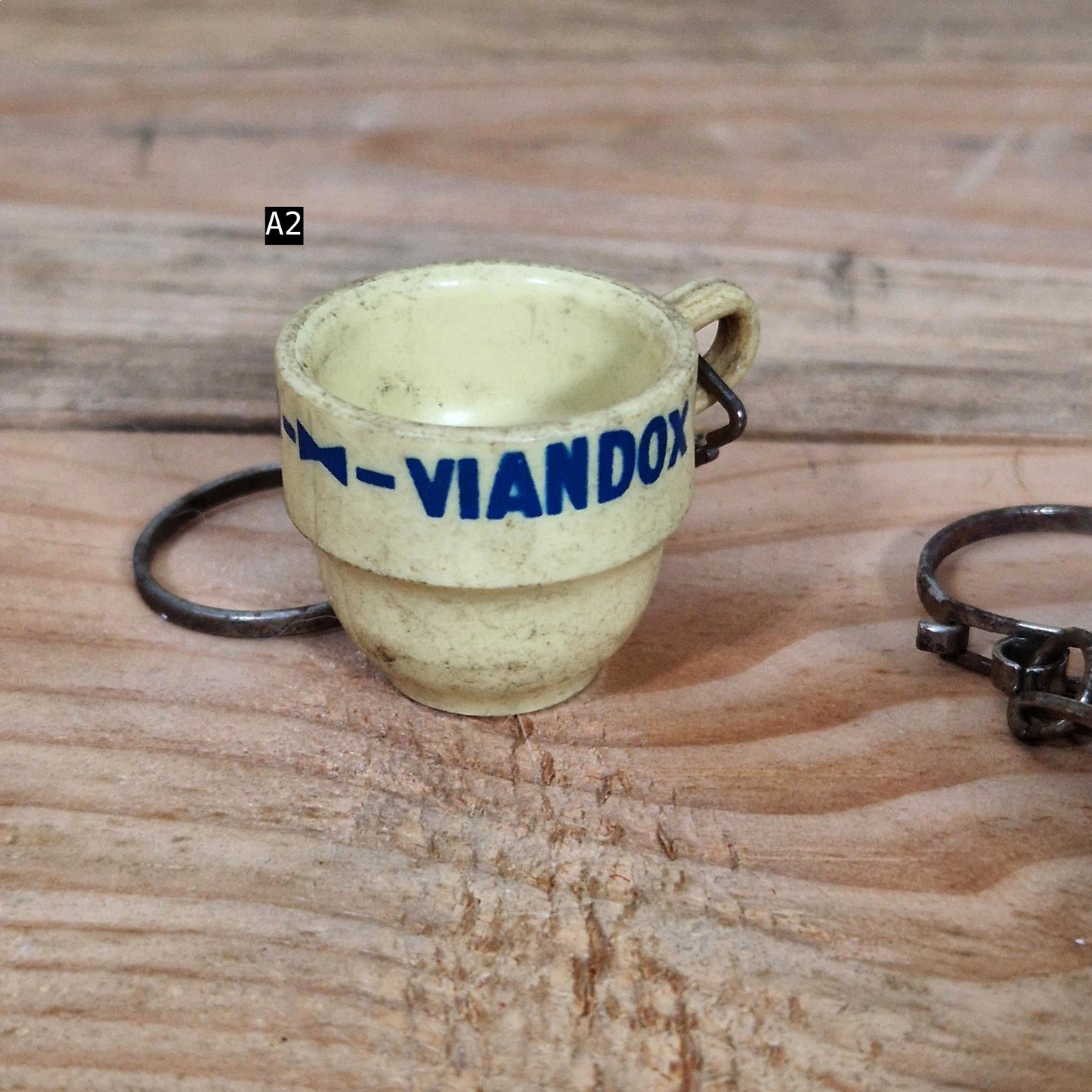 Porte-clés publicitaire Viandox - tasse miniature