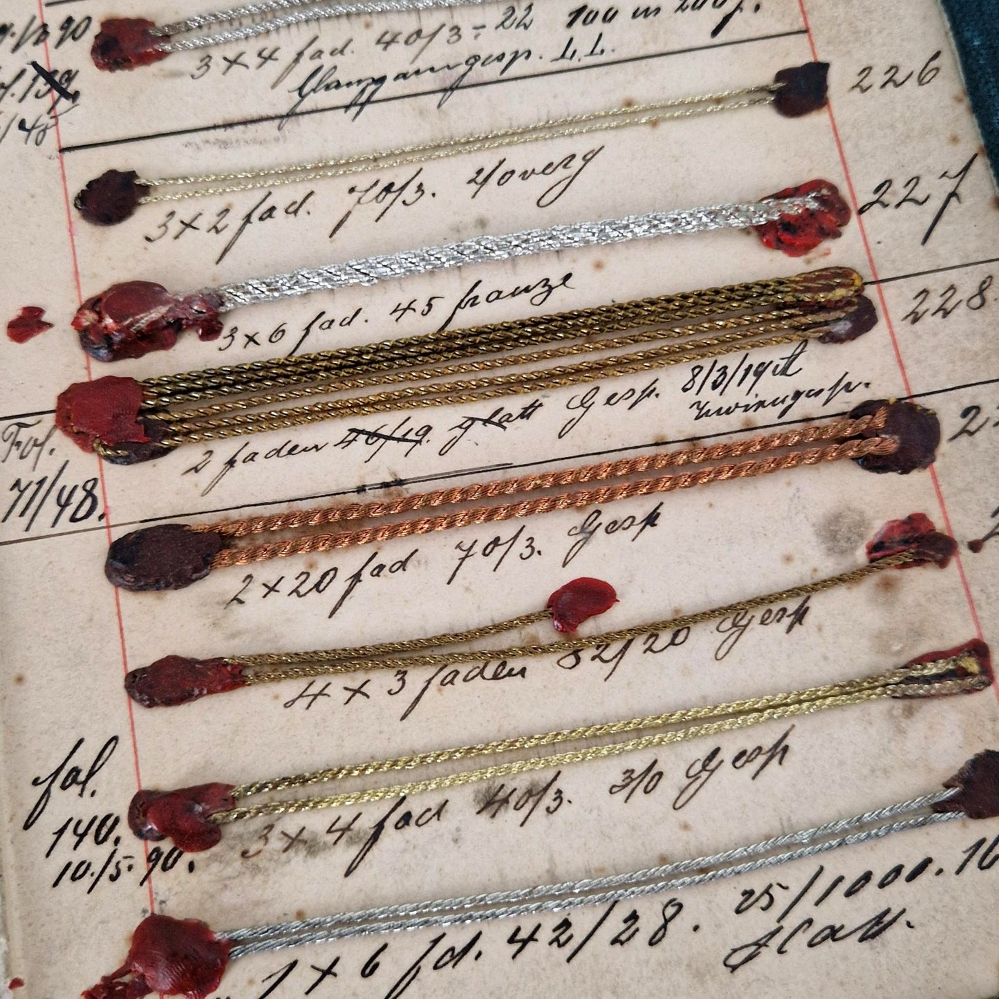 Planche d’échantillons de galons et cordonnets, XIXe