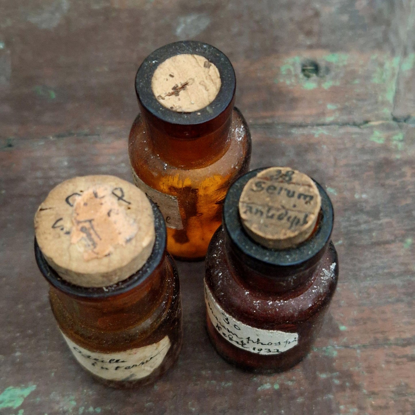 3 Flacons homéopathiques en verre ambré (l14)