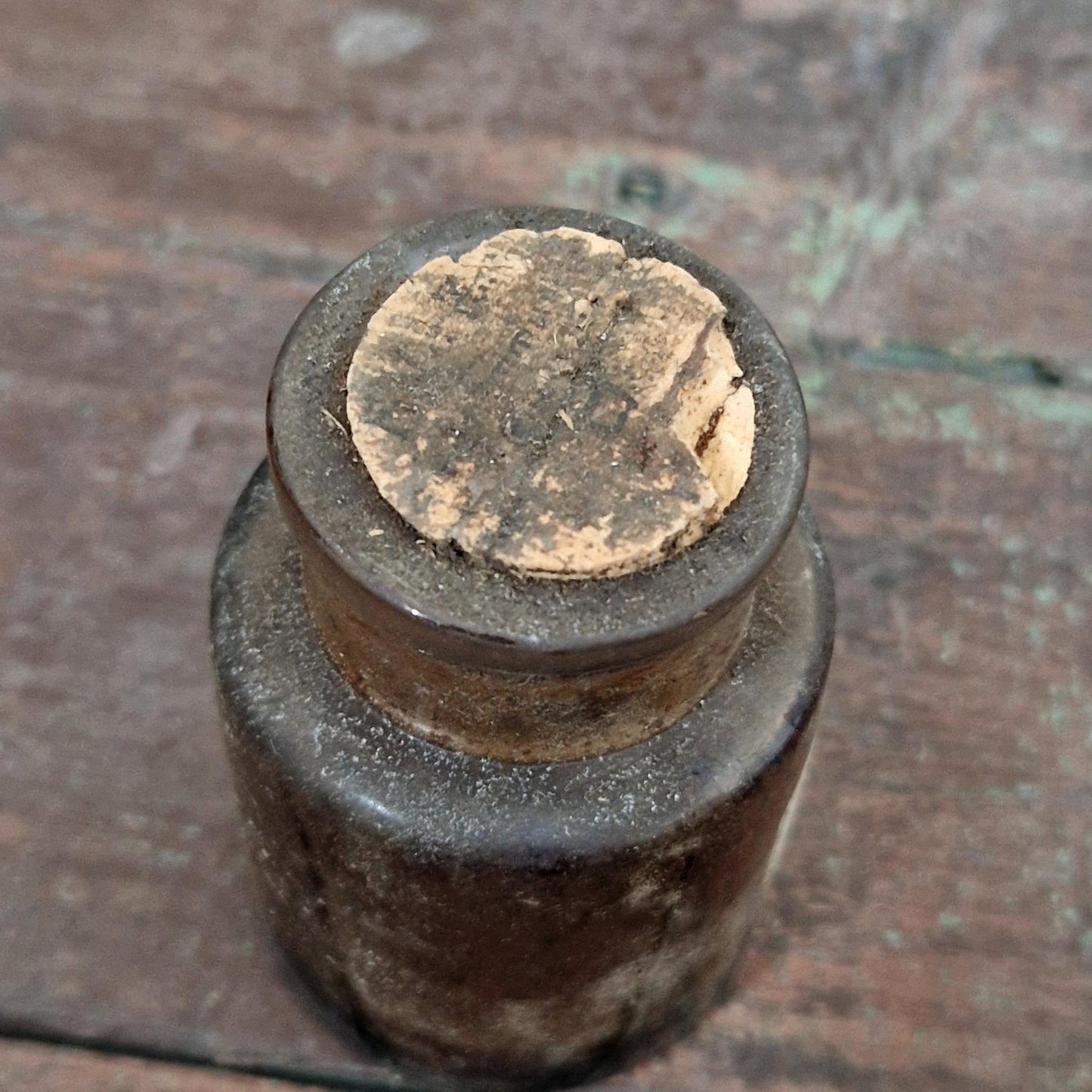 Rare "Bile and Liver - Immunized Monkey" bottle - 1913 (f30)