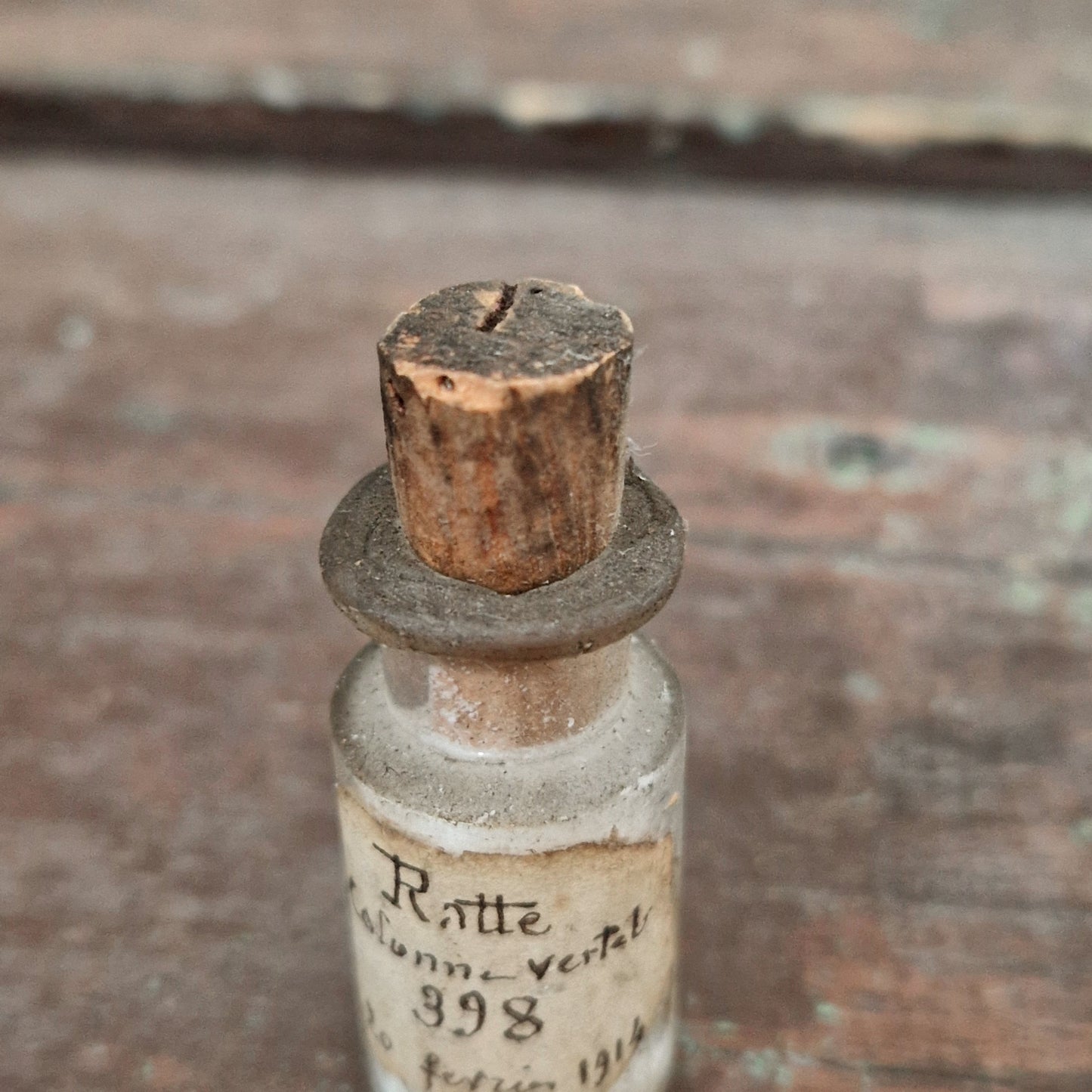 Antique "Rat Spine" flask, 1914 (f39)