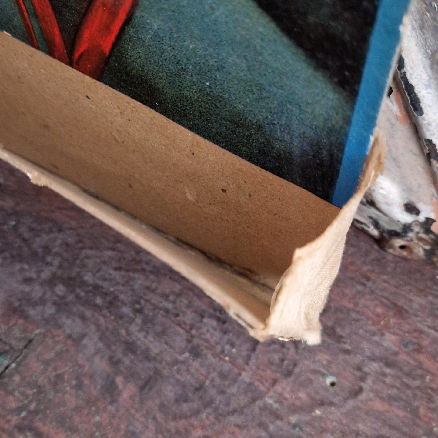 Porte-courrier mural publicitaire « Zig-Zag », Circa 1925