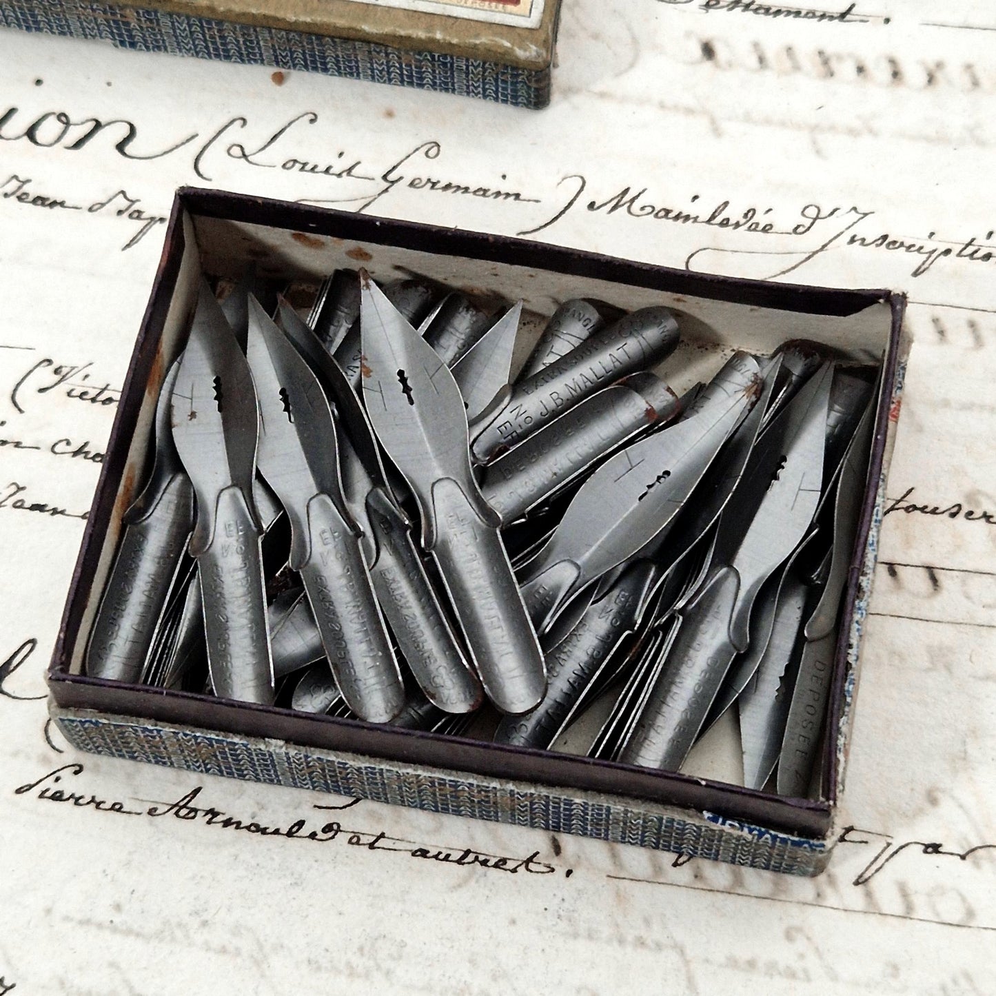 Box of "J.B. Mallat - No.1 extra-fine nibs"