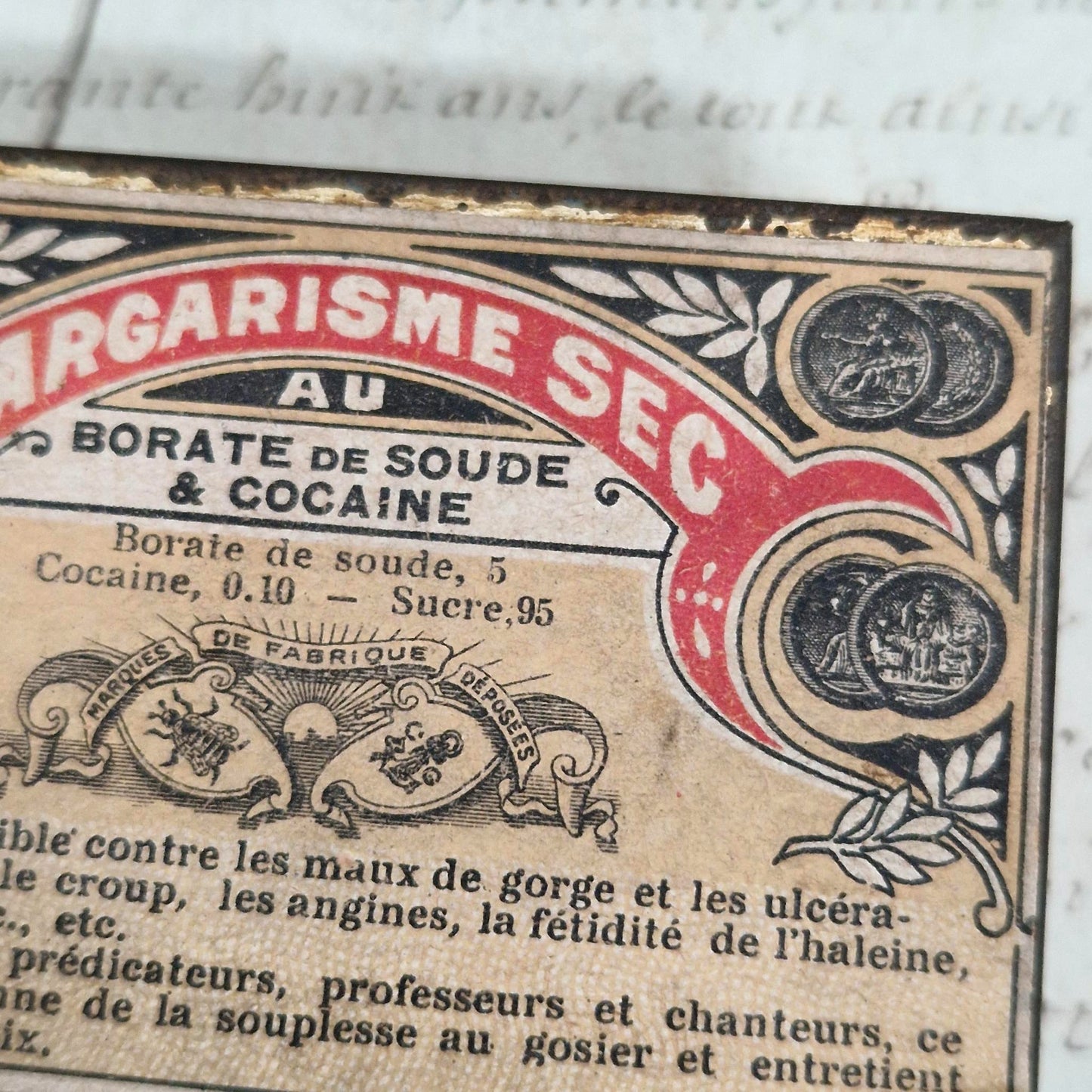 Rare boîte « Gargarisme Sec au Borate de Soude & Cocaïne »