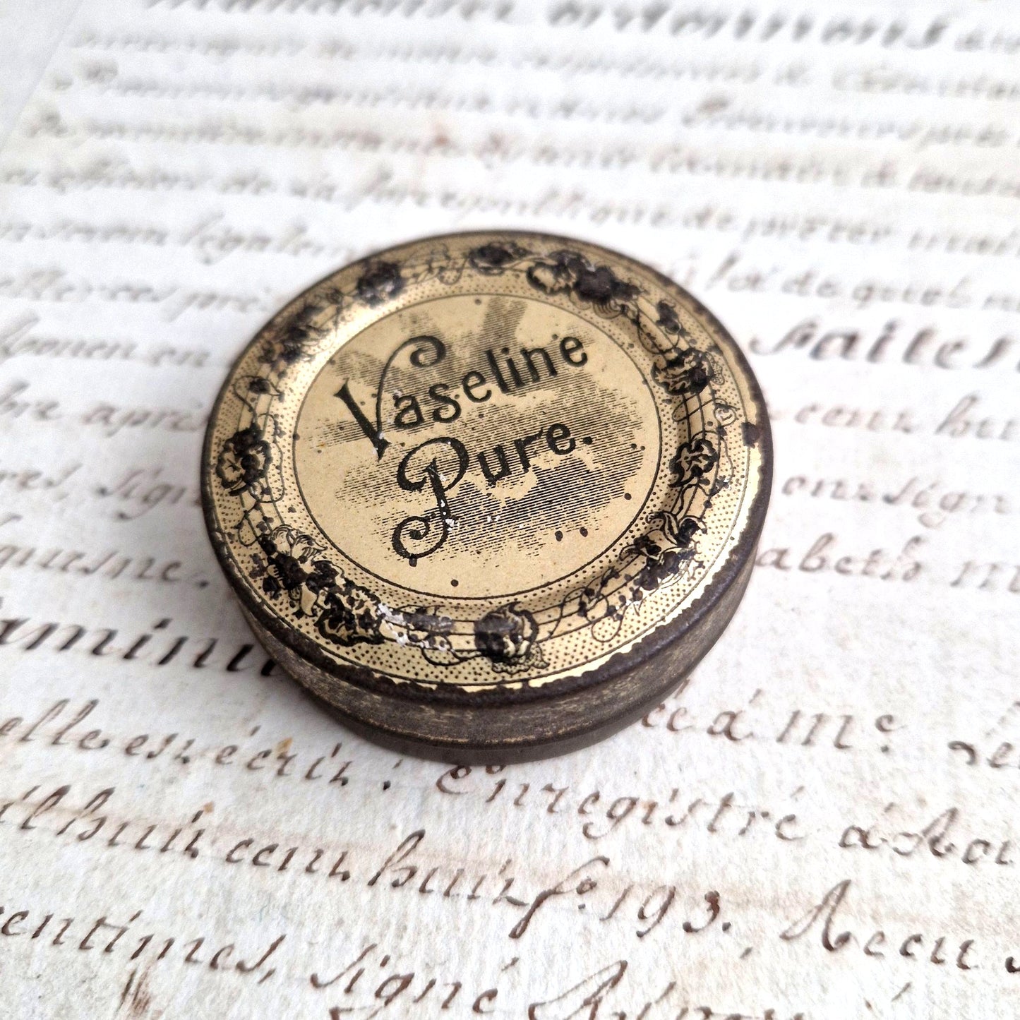 Boite pharmacie vaseline