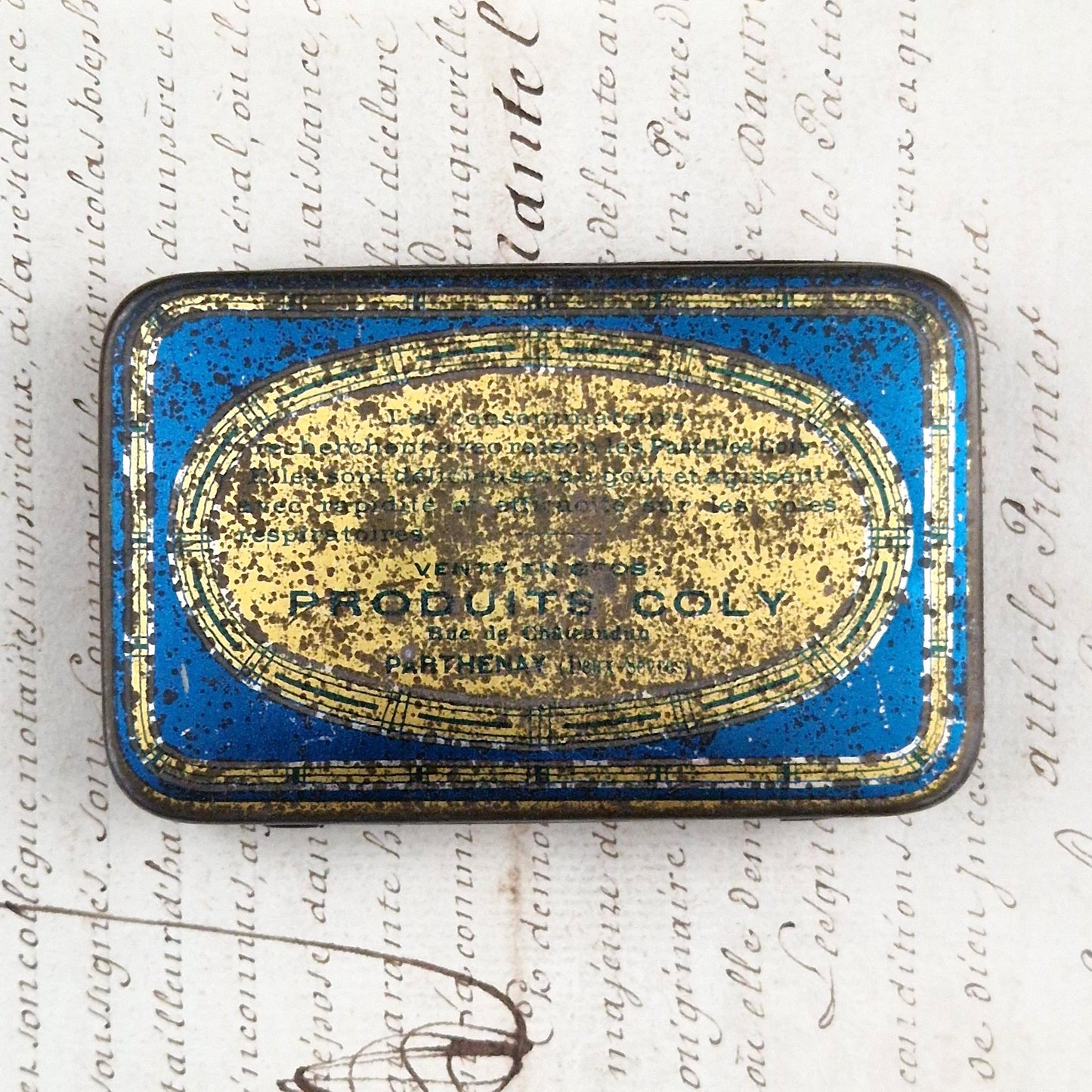Boite pharmaceutique ancienne « Pastilles Coly »