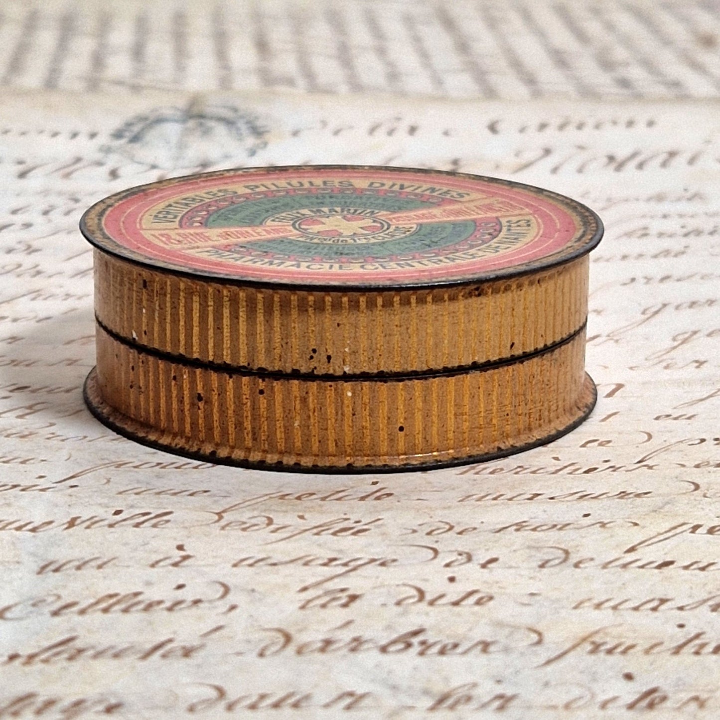 ancienne boite de pilules divines laxatives