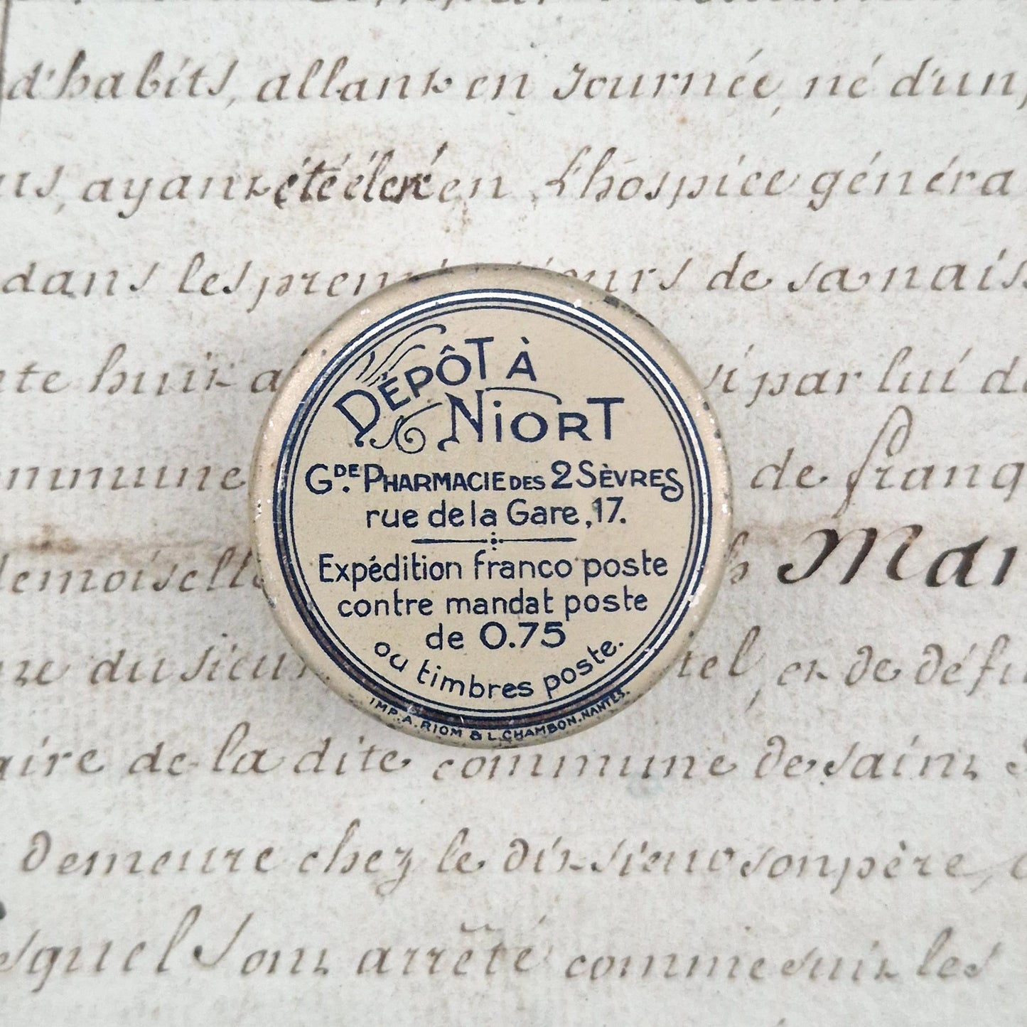 Boîte pharmaceutique « Poudre Cervolet » - Niort, Deux-Sèvres