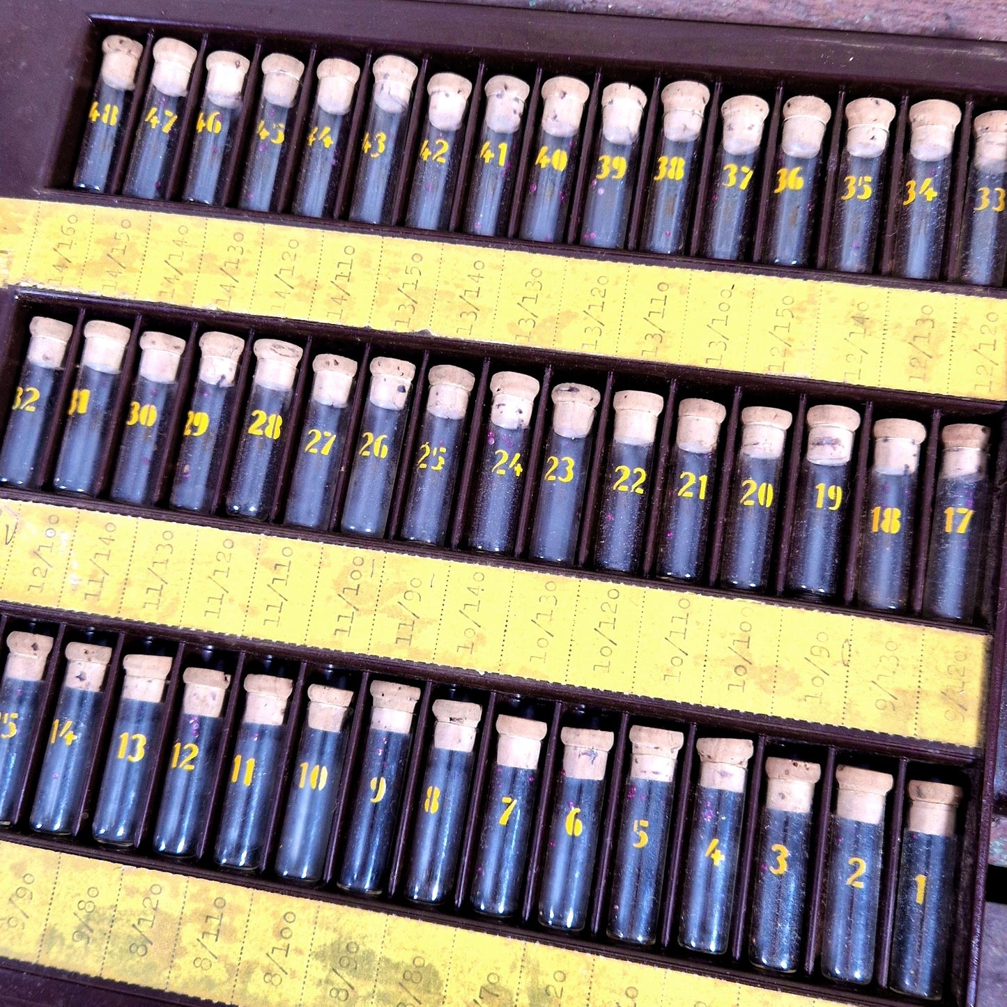 boite tubes rubis precision horloger