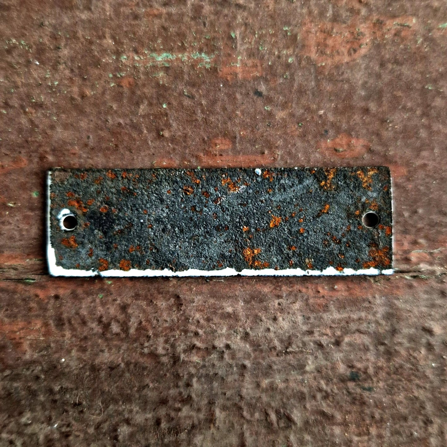 plaque émaillée utilité caissière