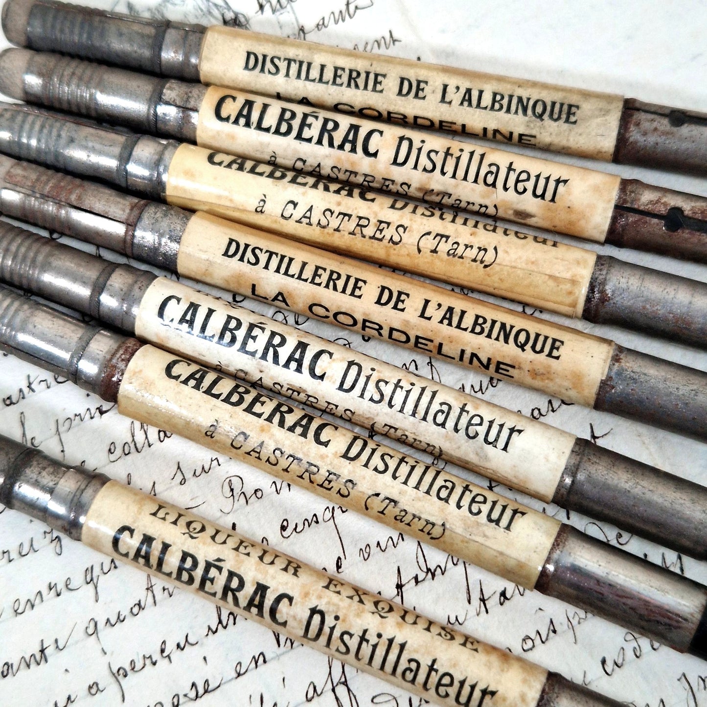 porte crayon ancien pub