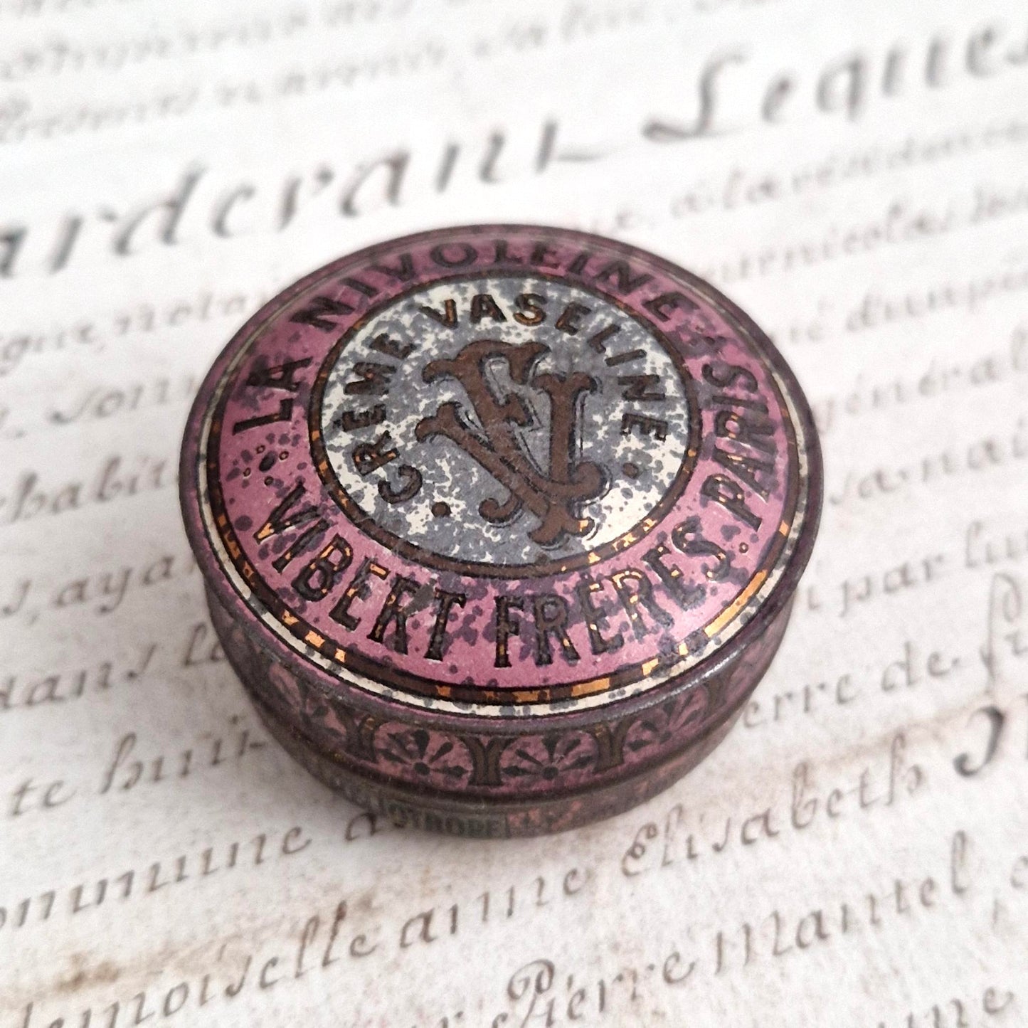 Vintage tin “Nivoléine – Vaseline Cream”, Vibert Frères