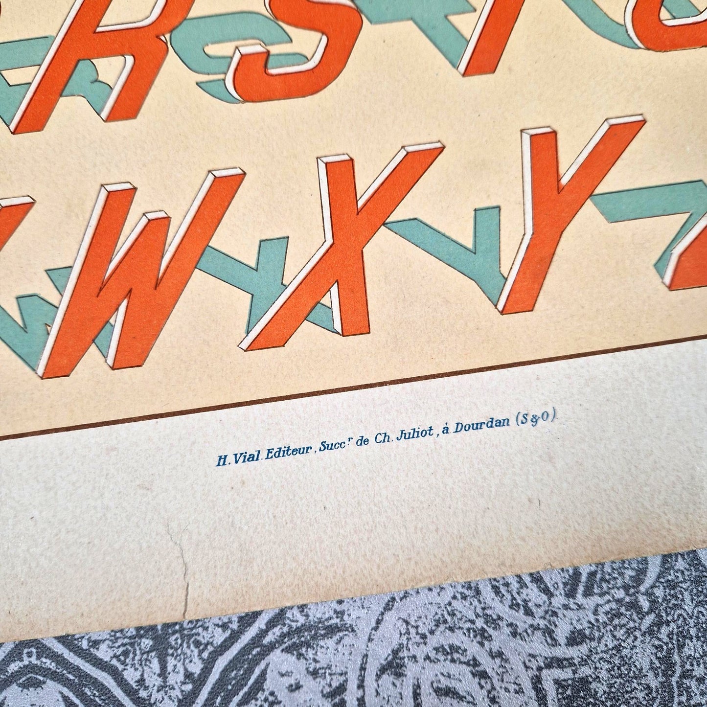 vintage lettering fashion