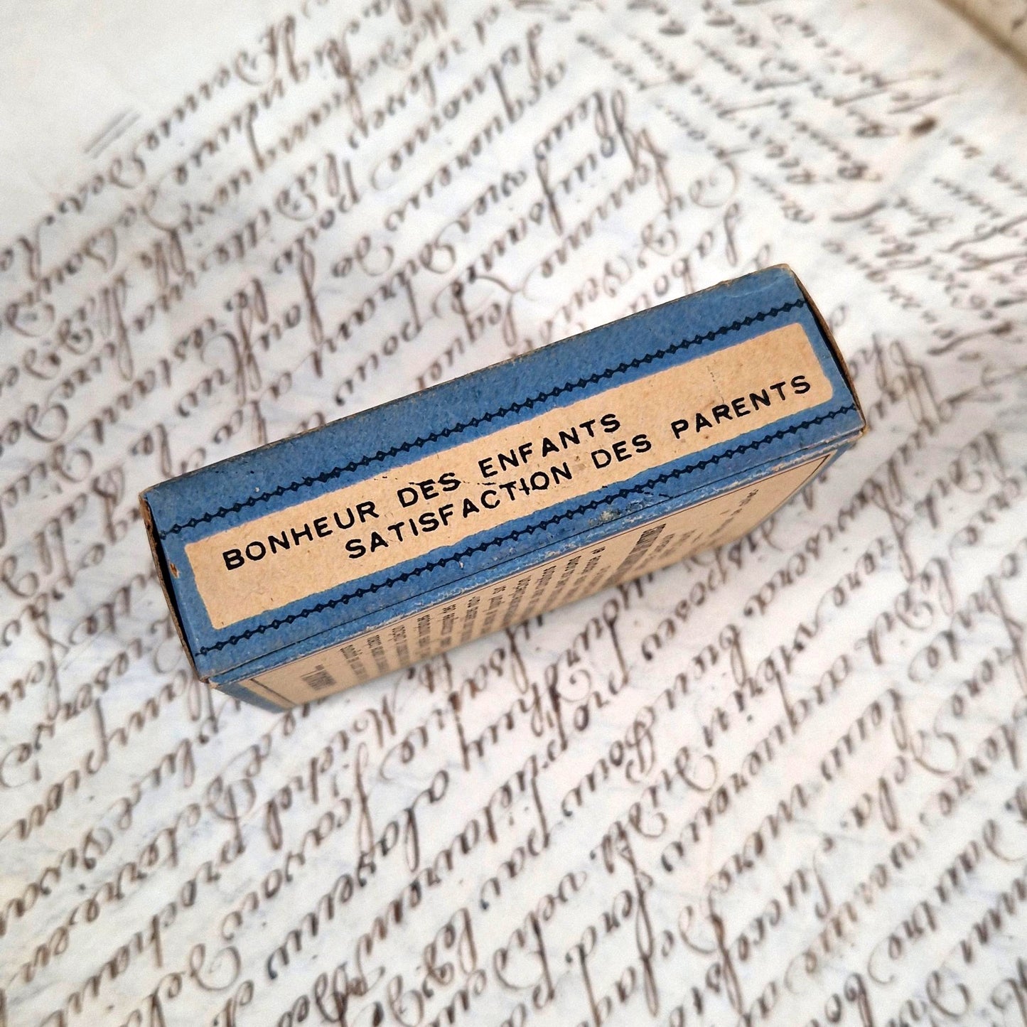 ww2 anti nazi satirical box hitler 1945