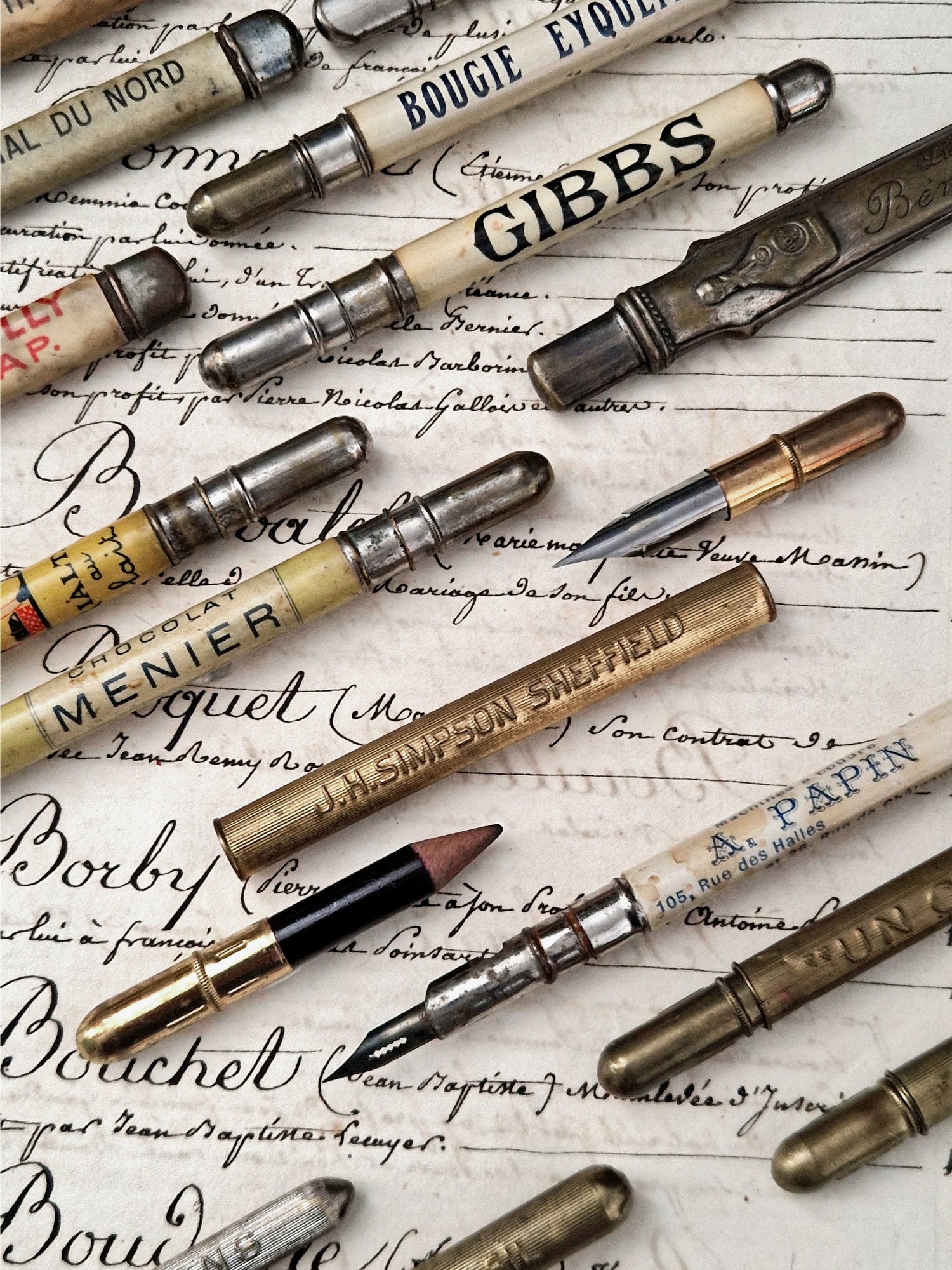 Anciens porte-crayons et porte-plumes publicitaires