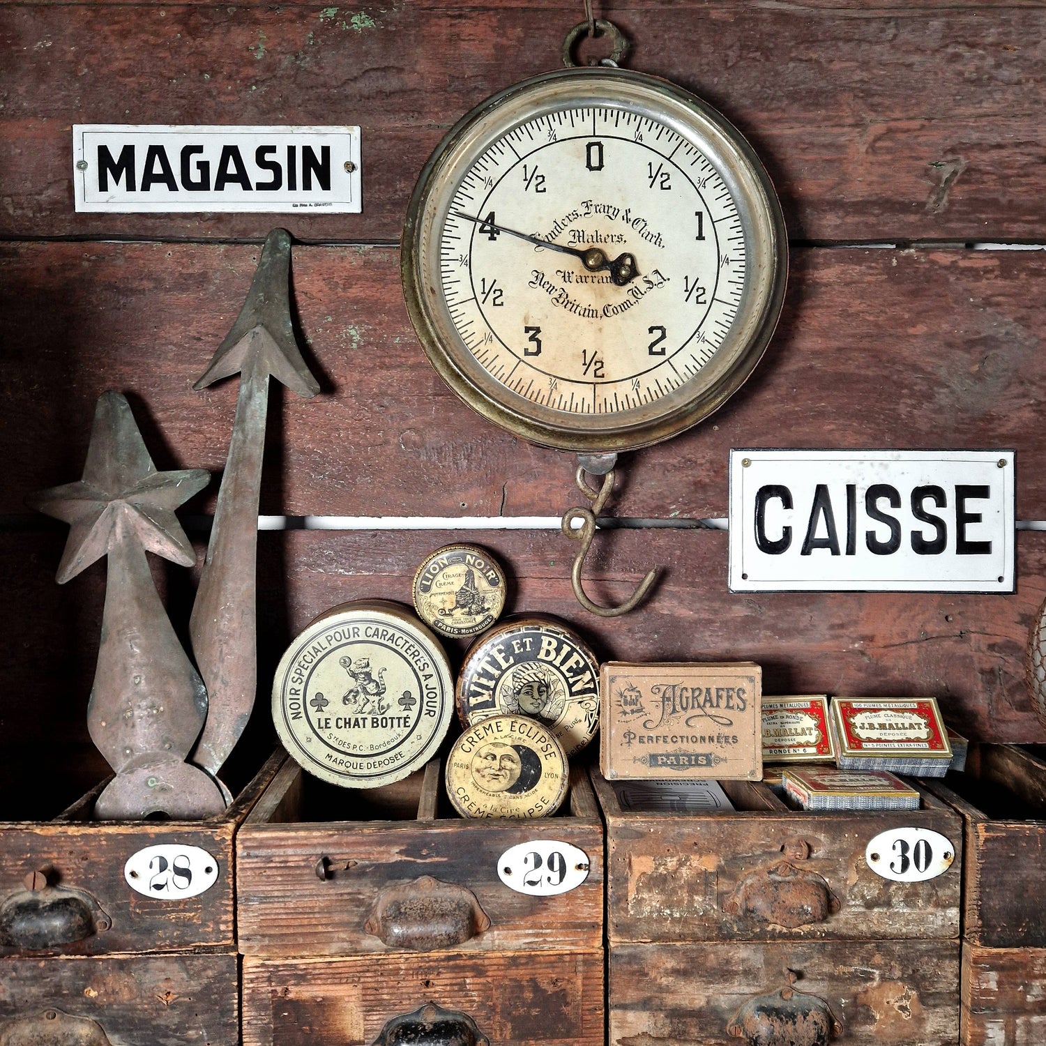 Commerces anciens : boucherie, épicerie, fromagerie, droguerie...