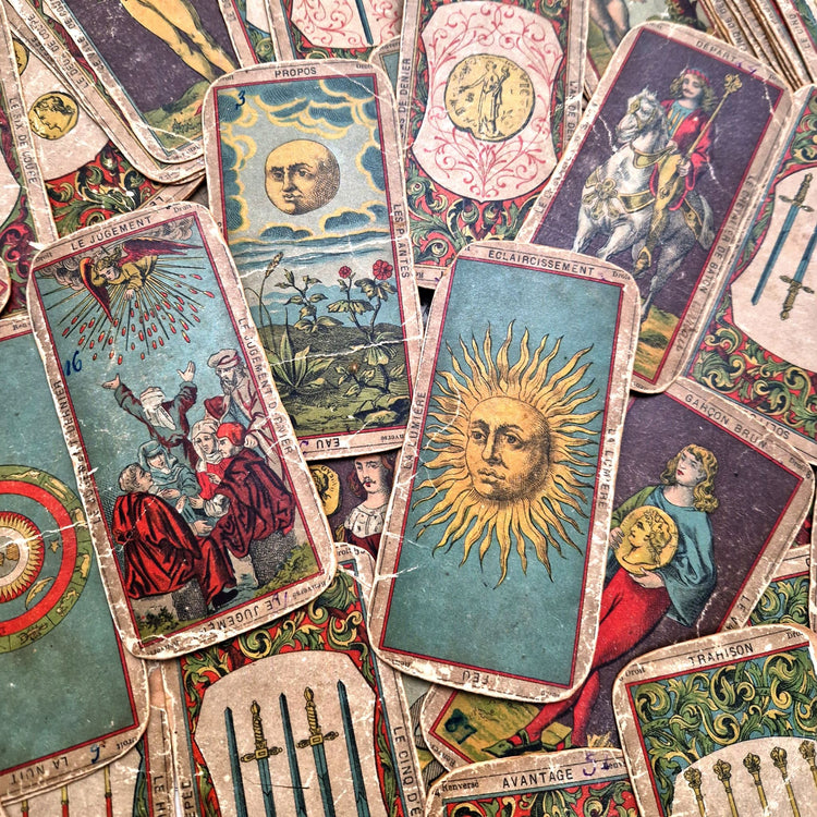 Arts divinatoires et jeux de divination anciens