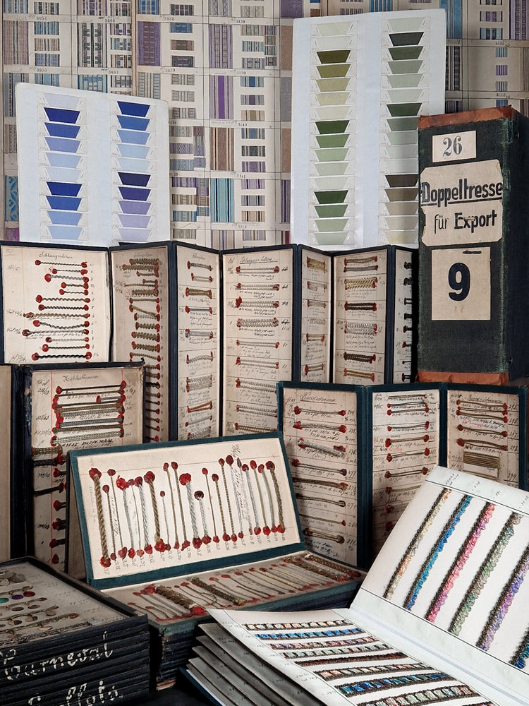 anciens catalogues passementerie échantillons de tissus, mode et textile