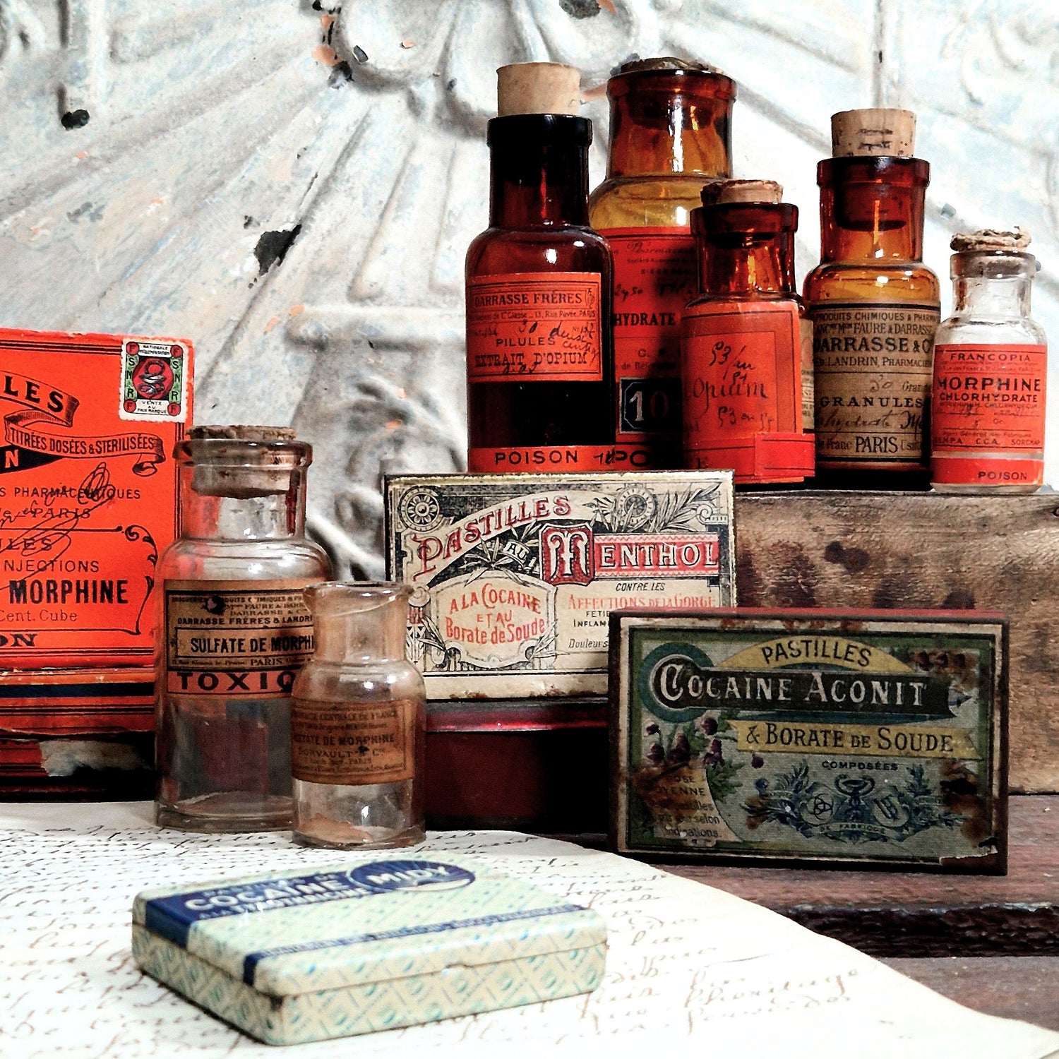 Pharmacopée ancienne - cocaine, opium, morphine, mercure...