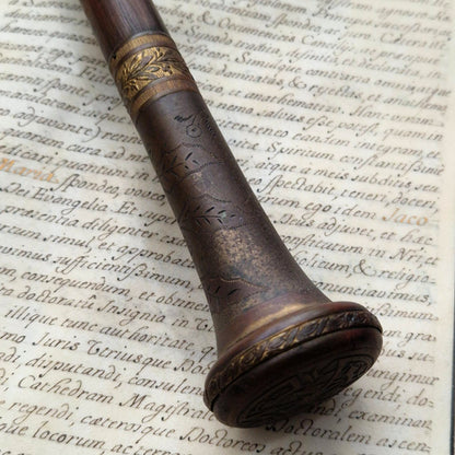 Grande loupe de lecture en bois tourné et laiton