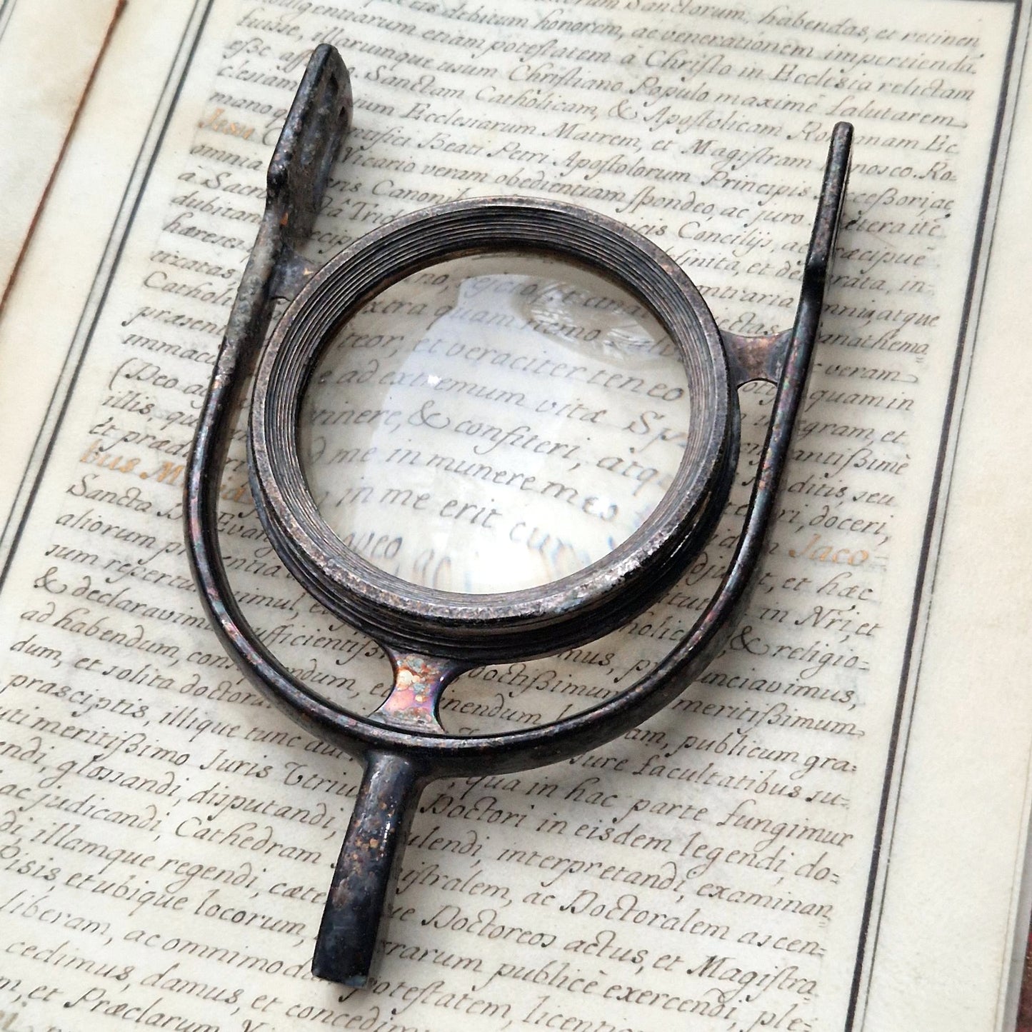 Silvertone jeweler's / watchmaker's loupe