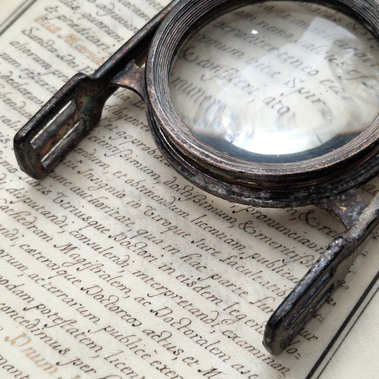 Silvertone jeweler's / watchmaker's loupe