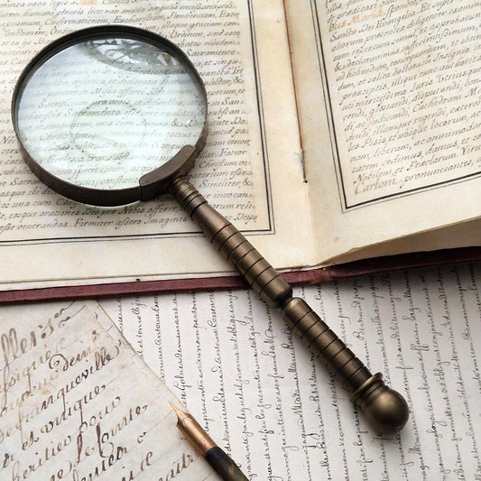 Large antique turned brass magnifying glass - Early 20th century