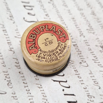 Mini boîte « Albupast », Début XXe