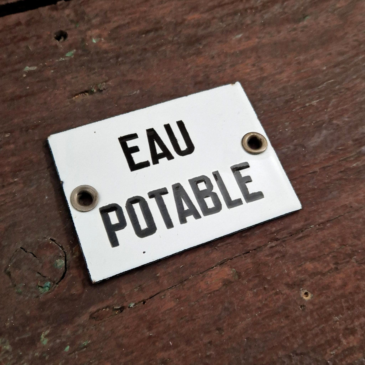 Plaque émaillée « Eau potable» blanche et noir