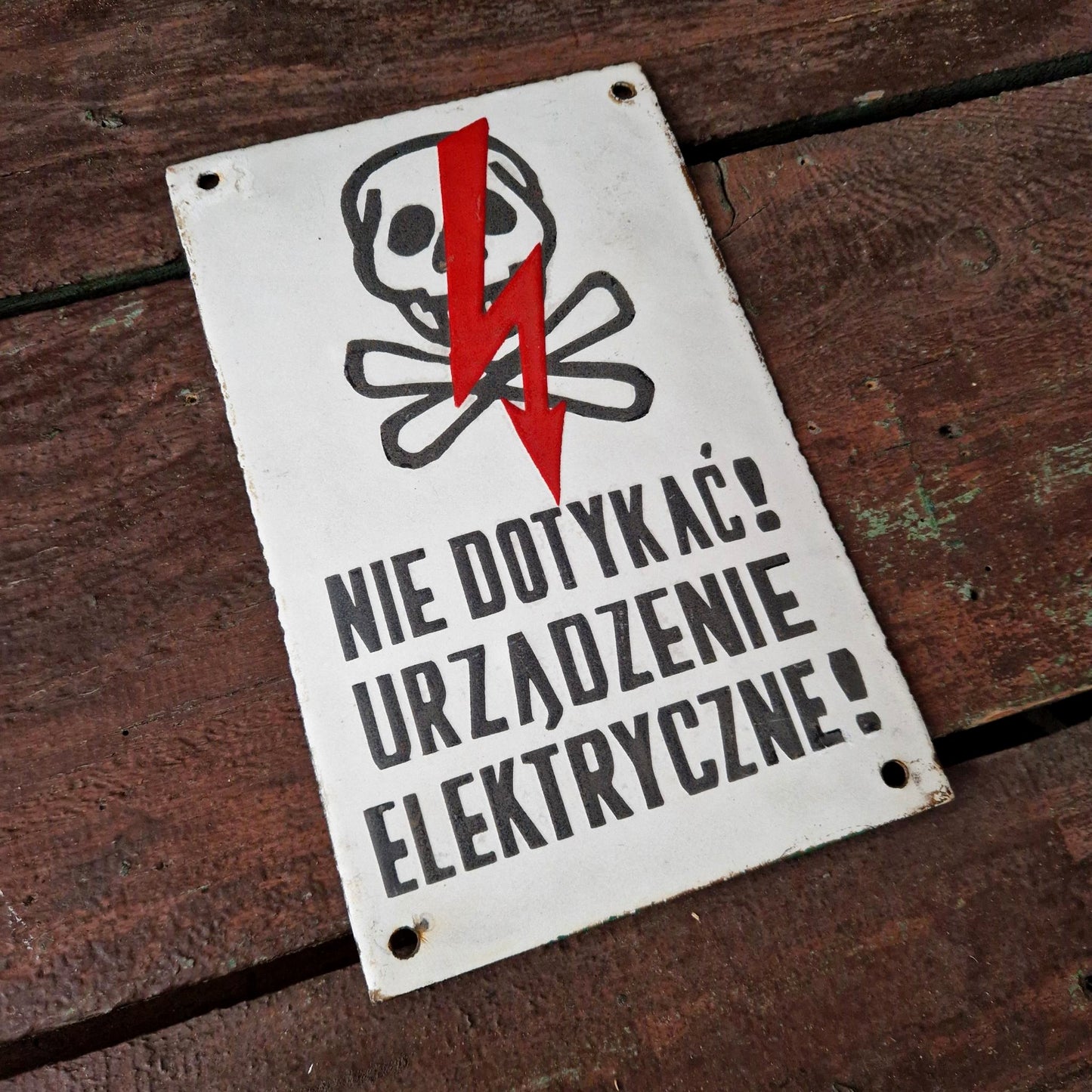 Enamel sign "Danger - Skull", Circa 1950