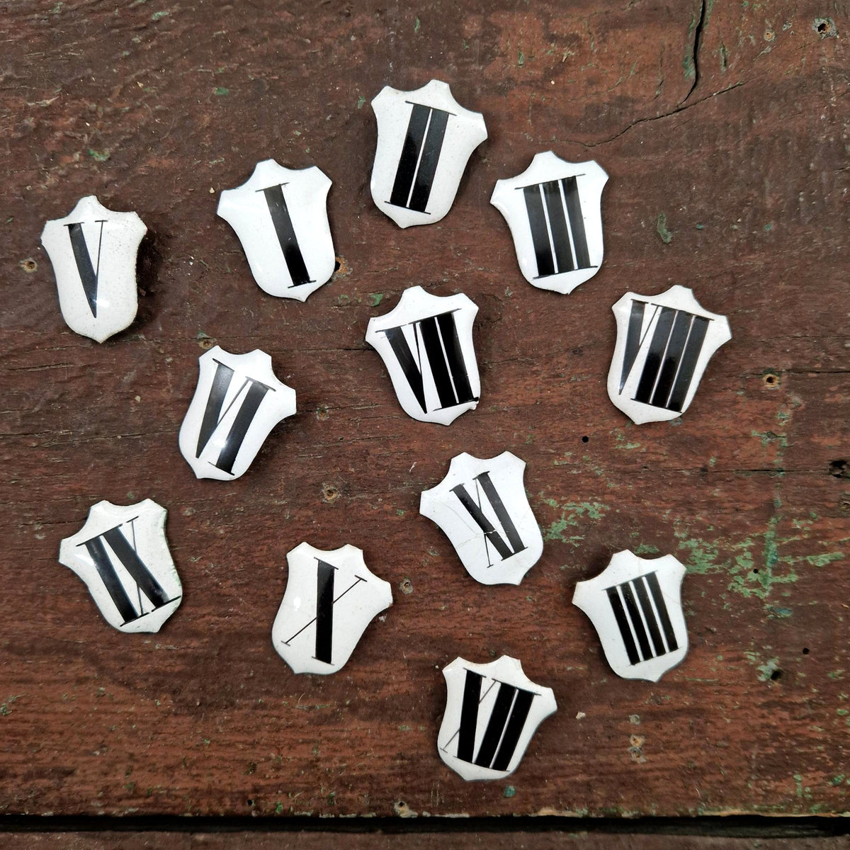 Set of 12 enameled Roman numerals