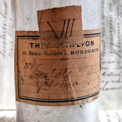 Flacon pharmaceutique ancien, officine bordelaise