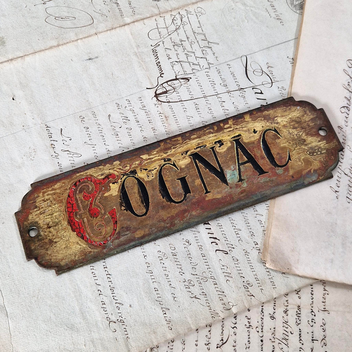 Superbe plaque ancienne en laiton peint « Cognac »