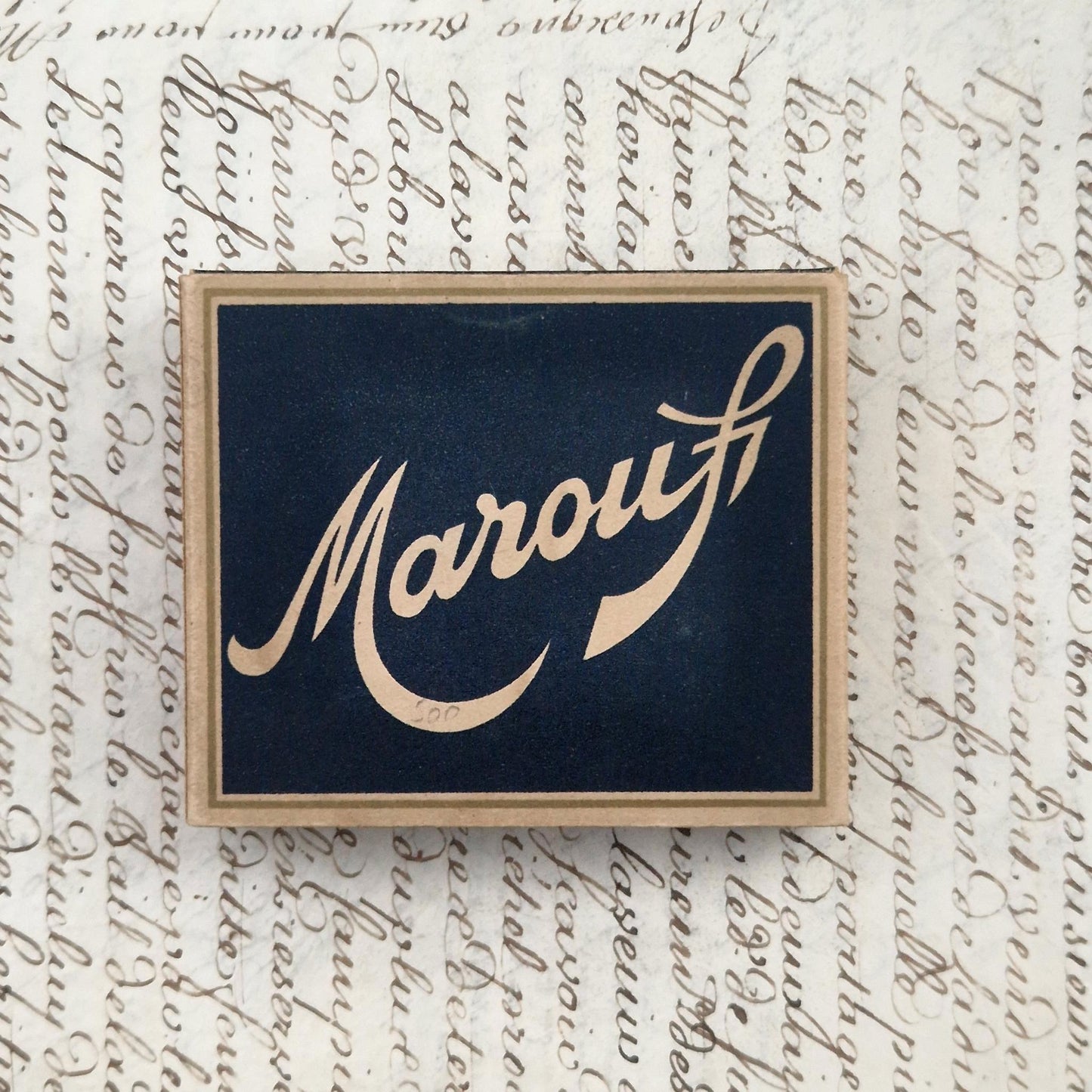 Complete box of Egyptian cigarettes "MAROUF No. 9".