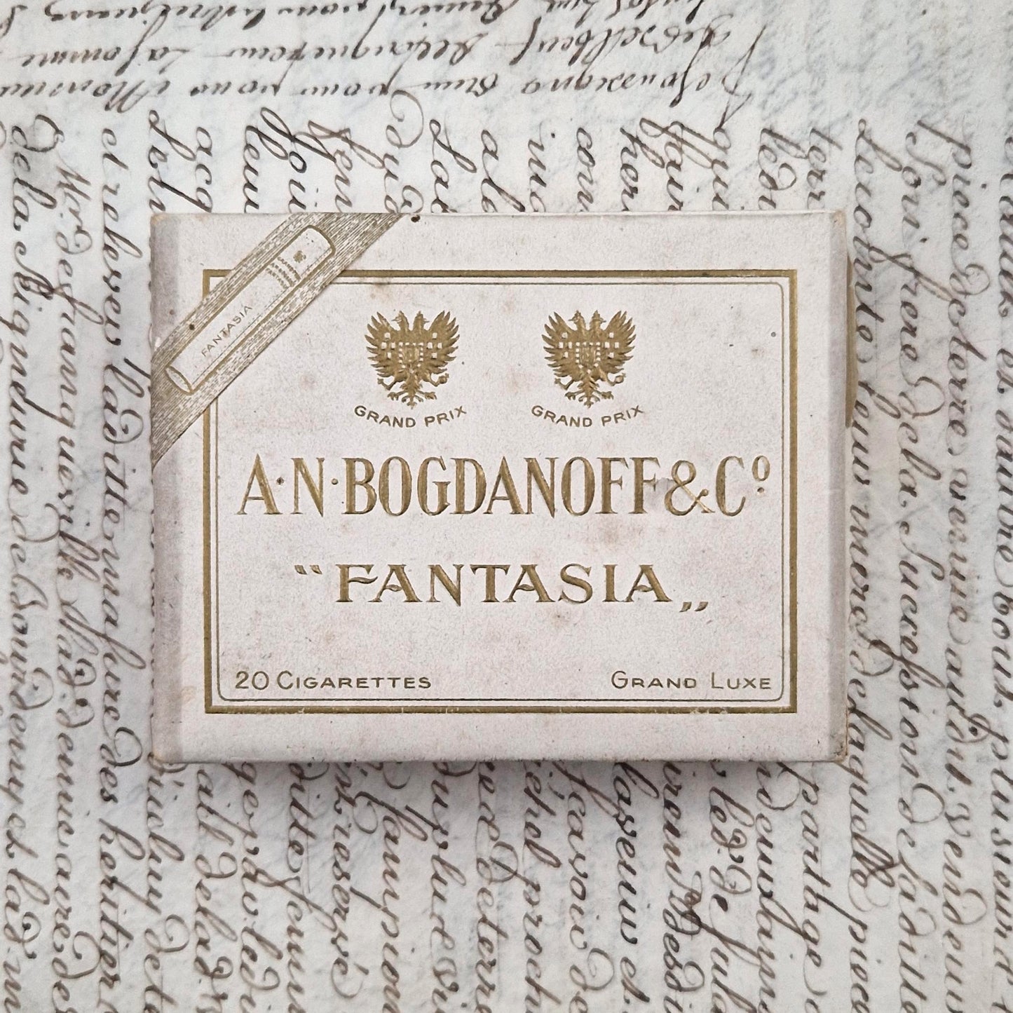 Boîte de cigarettes « Fantasia » – A.N. Bogdanoff & Co