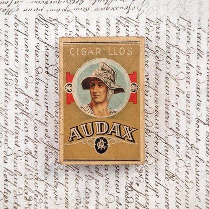 Boîte de cigarillos ancienne « Audax »