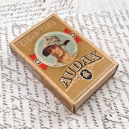 Boîte de cigarillos ancienne « Audax »