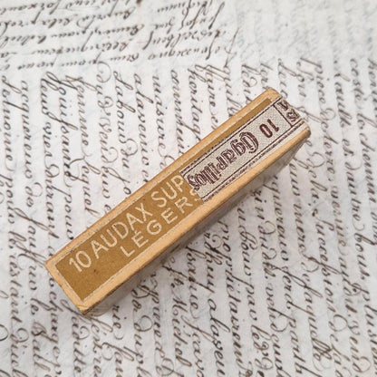 Boîte de cigarillos ancienne « Audax »