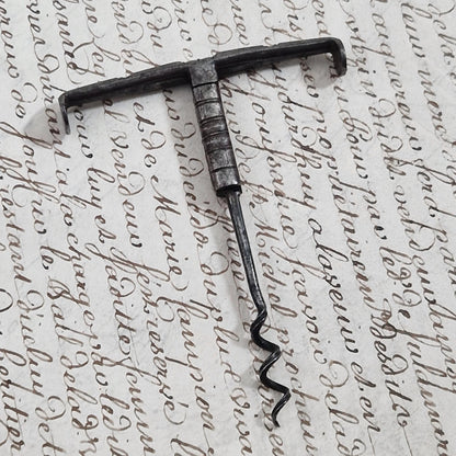 Rare folding wrought iron corkscrew - 18th century