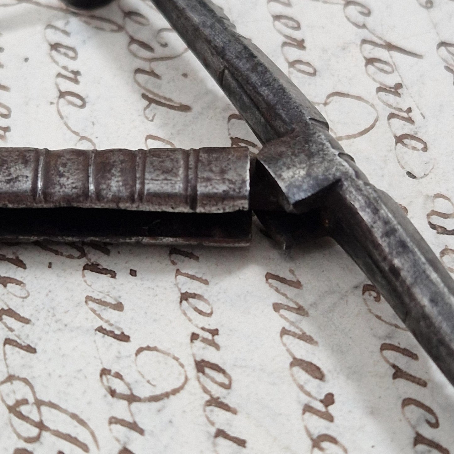 Rare folding wrought iron corkscrew - 18th century