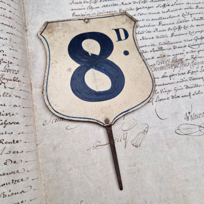 Étiquette de prix édouardienne « 8 D. »