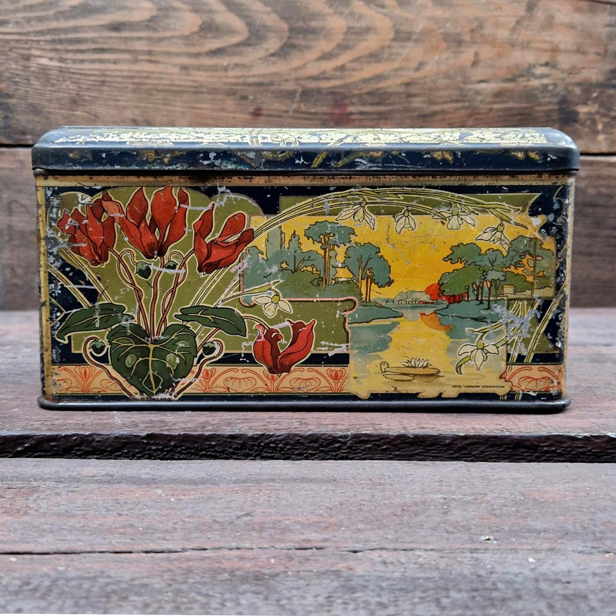 Lithographed tin box "Marseille", Circa 1900