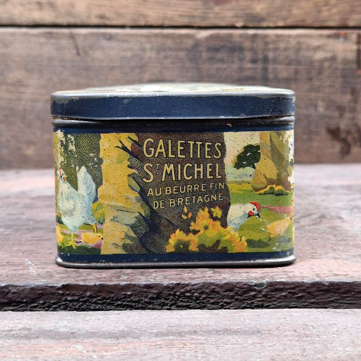 Lithographed tin box "Galettes Saint Michel, J Grellier"