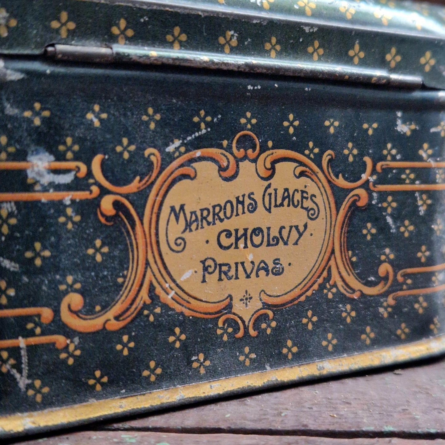 Lithographed tin box "Chronons Glacés Cholvy"