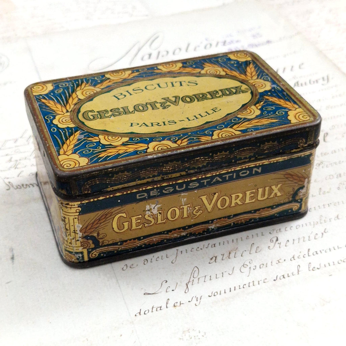Lithographed tin box "Geslot & Voreux Biscuits"