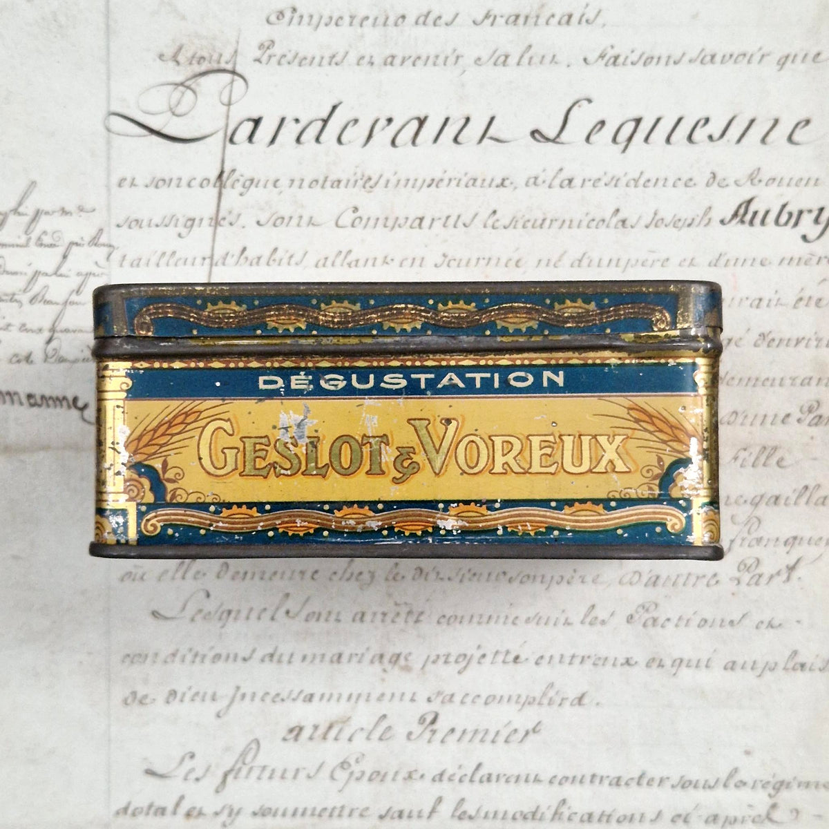 Lithographed tin box "Geslot & Voreux Biscuits"